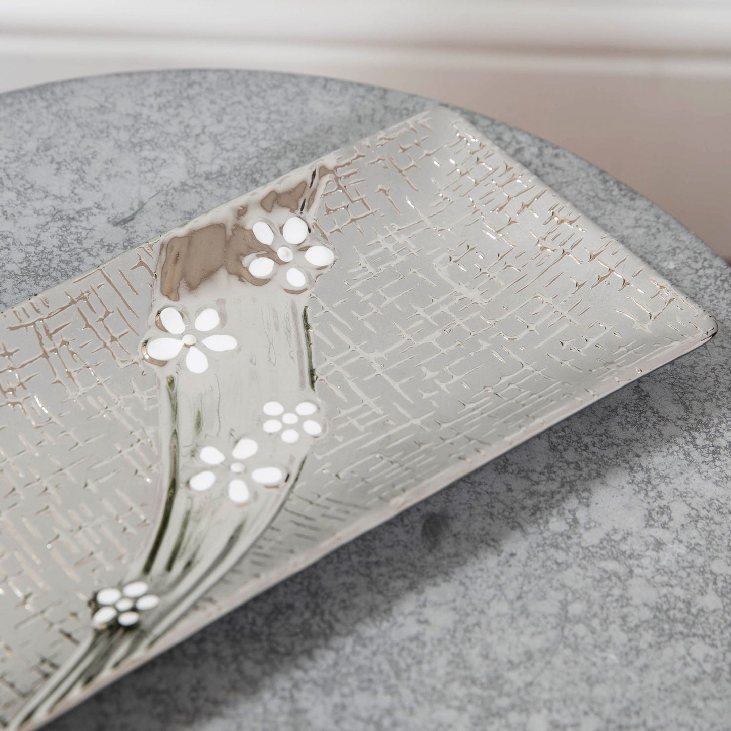 Metallic Decorative Plate with White Flower 31 x 14cm