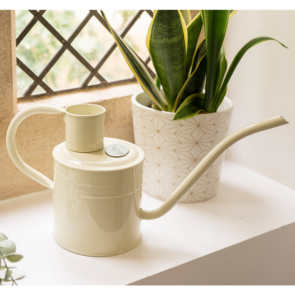 Kent & Stowe Indoor Metal Watering Can Vintage Cream 1L