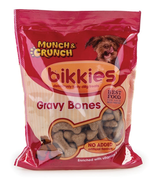 Bag of Munch & Crunch Bikkies Gravy Bones dog treats with a red label.