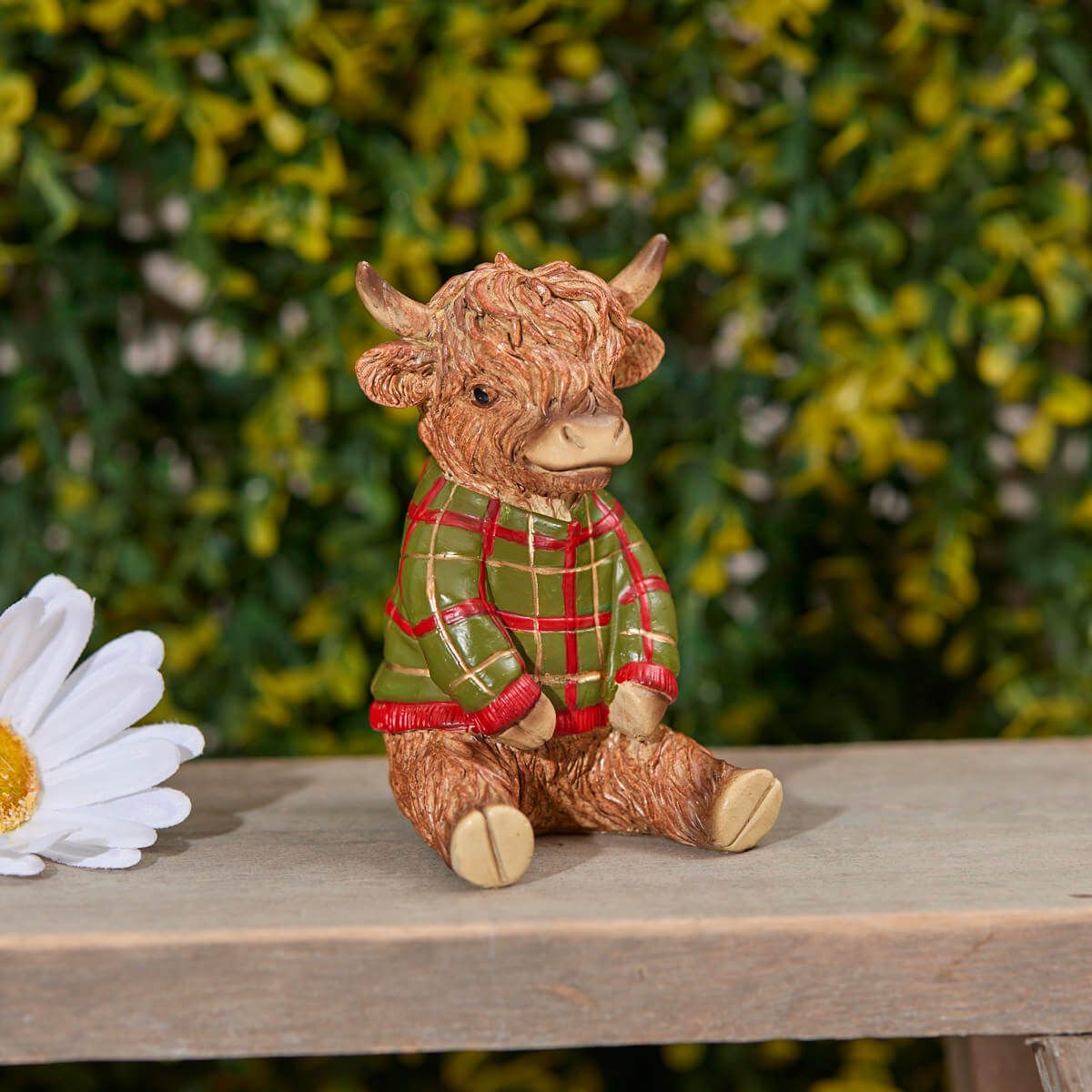 Highland Cow Sitting Figure | Resin decoration wearing a green and red tartan/plaid Christmas jumper | UK seasonal animal ornament