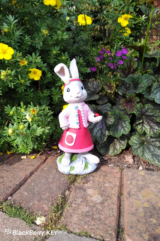 Lily Bobtail Garden Ornament
